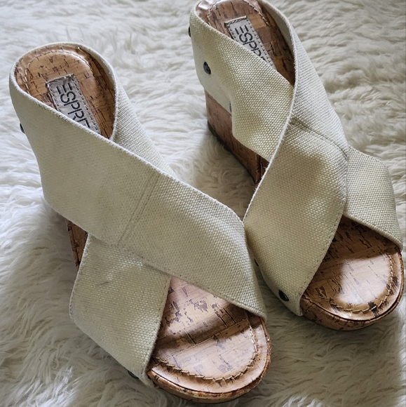 Espirit wedge heel sandals cream size 8 - Picture 2 of 4